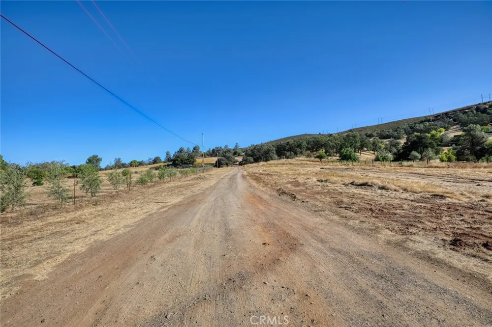 16010 Davis Ave Clearlake, CA 95422