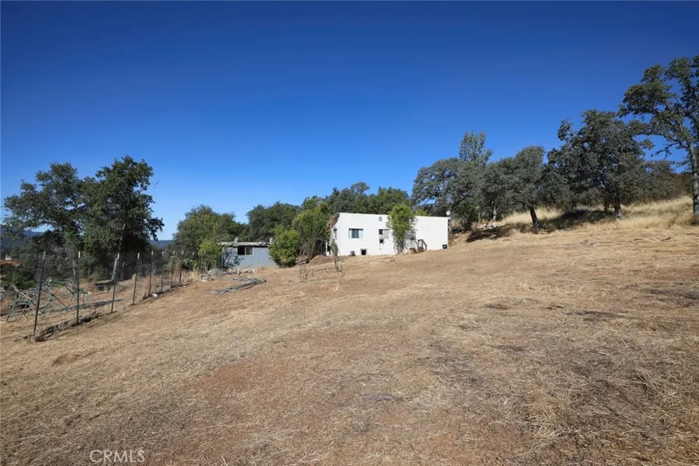 16010 Davis Ave Clearlake, CA 95422