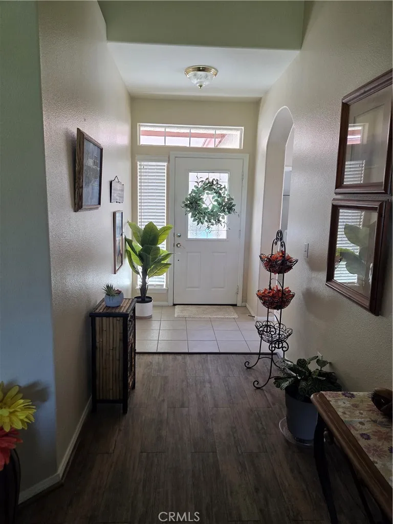 11262 Country Club Apple Valley, CA 92308