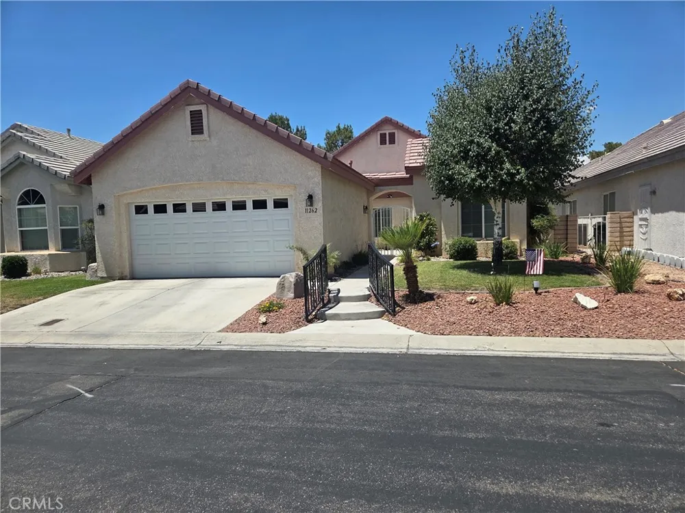 11262 Country Club Apple Valley, CA 92308