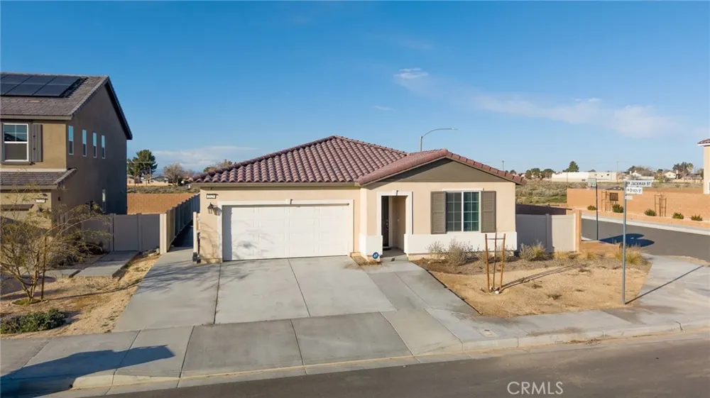 2125 E Jackman Lancaster, CA 93535