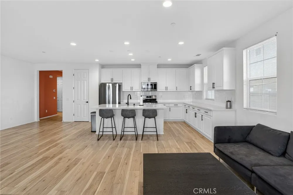 2125 E Jackman Lancaster, CA 93535