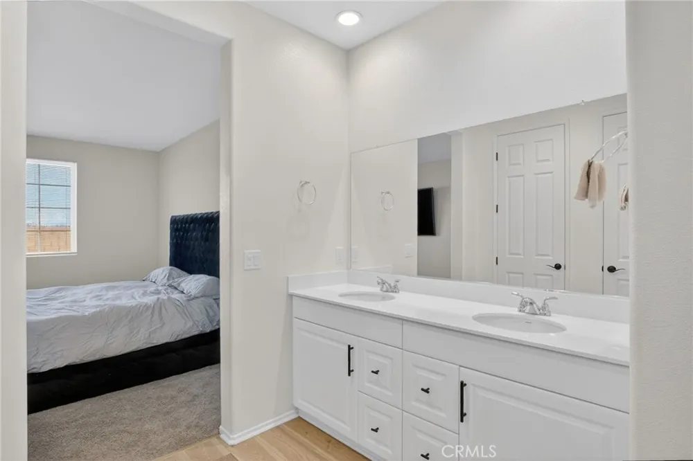 2125 E Jackman Lancaster, CA 93535