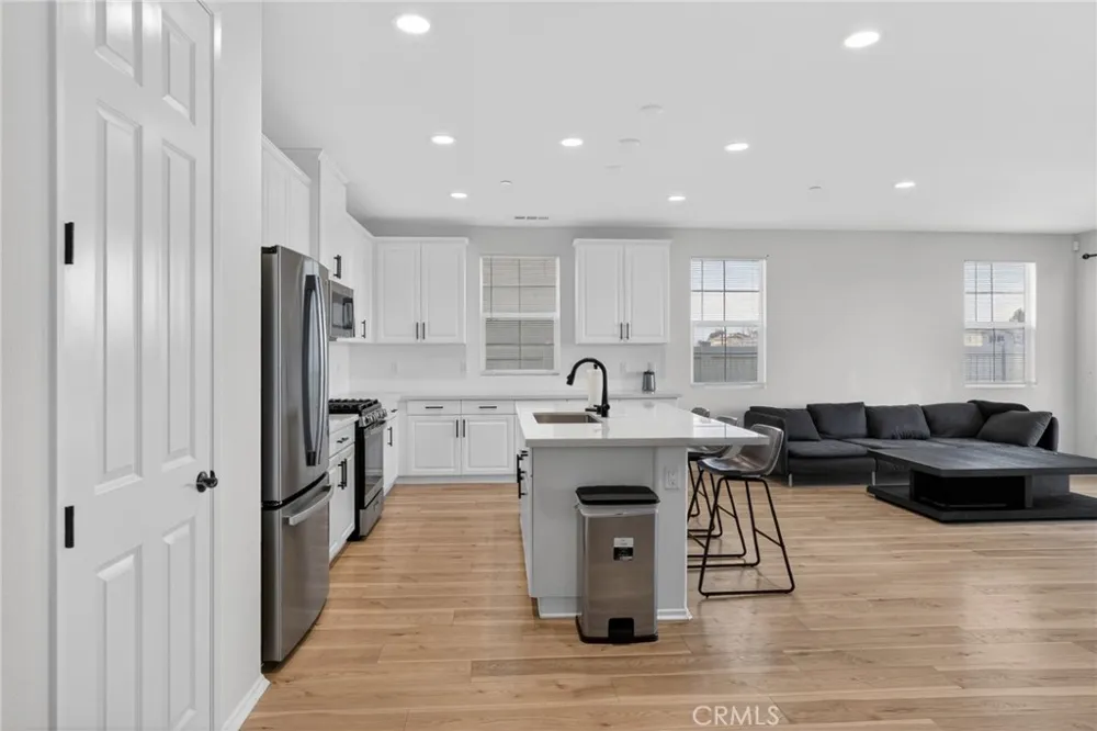 2125 E Jackman Lancaster, CA 93535