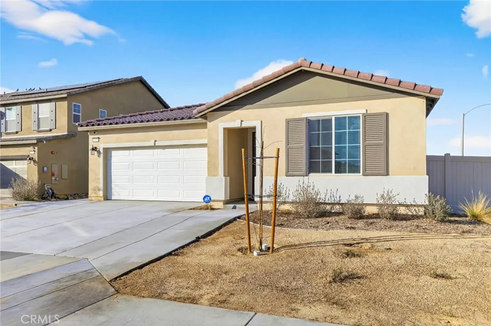 2125 E Jackman Lancaster, CA 93535