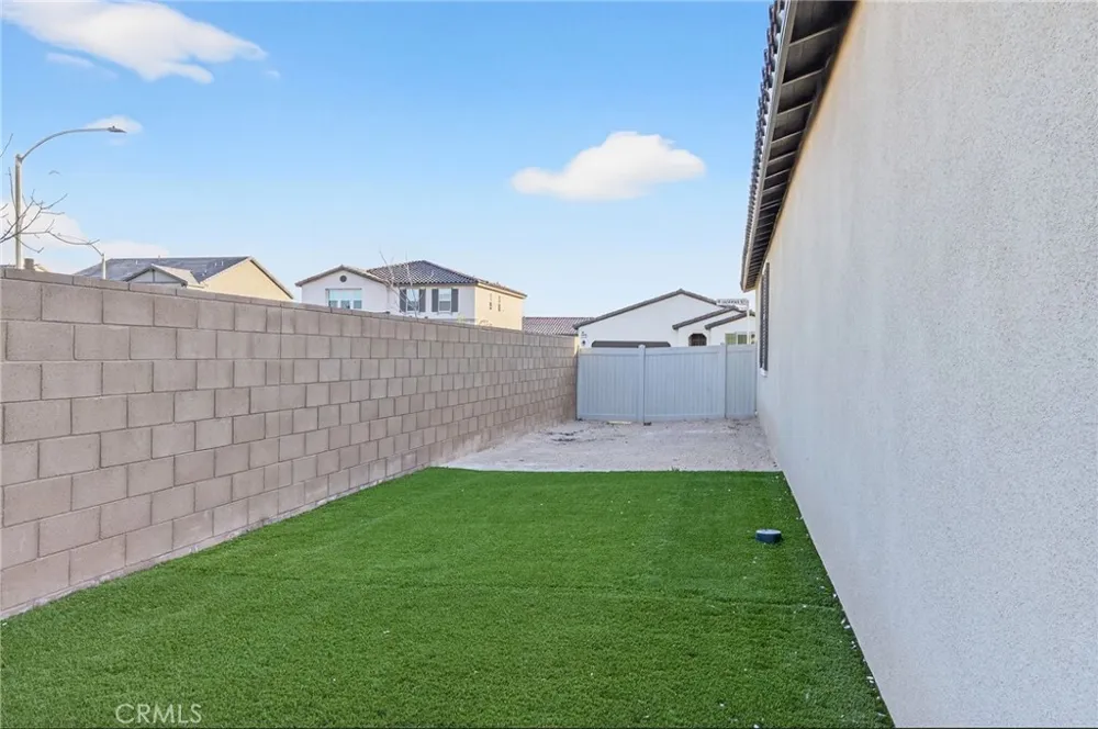 2125 E Jackman Lancaster, CA 93535