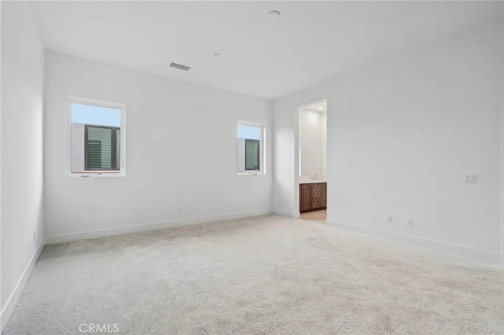 20580 Edgewood Court Chatsworth, CA 91311