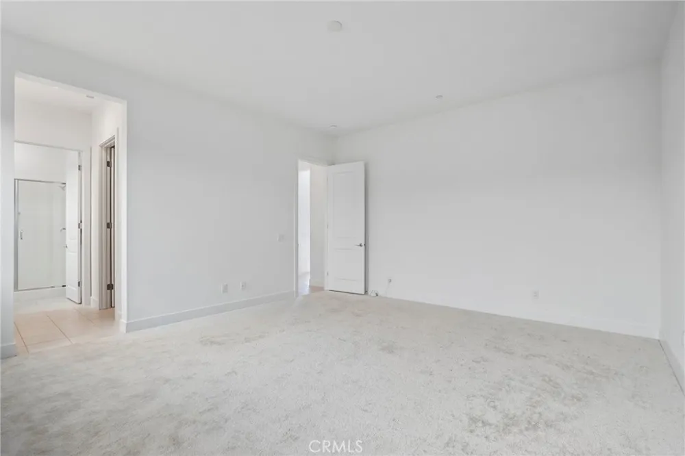 20580 Edgewood Court Chatsworth, CA 91311