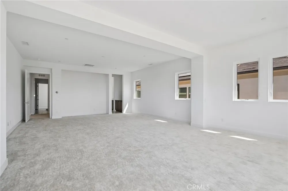 20580 Edgewood Court Chatsworth, CA 91311
