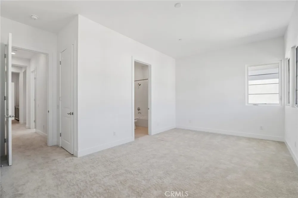 20580 Edgewood Court Chatsworth, CA 91311