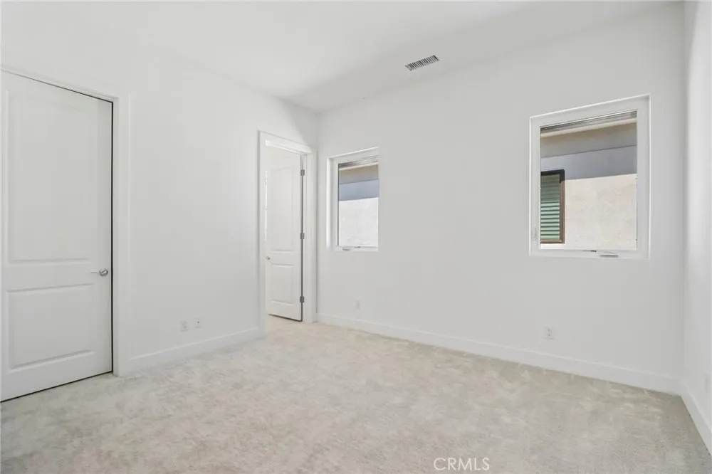 20580 Edgewood Court Chatsworth, CA 91311