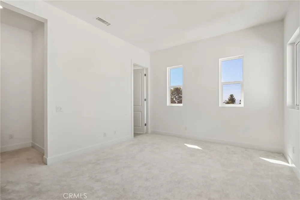 20580 Edgewood Court Chatsworth, CA 91311