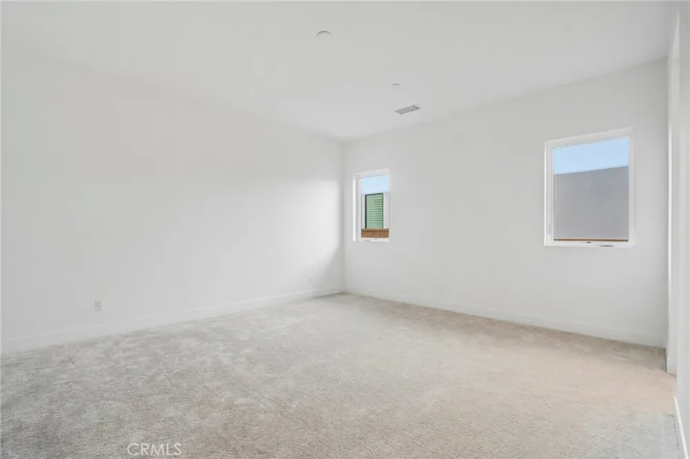 20580 Edgewood Court Chatsworth, CA 91311