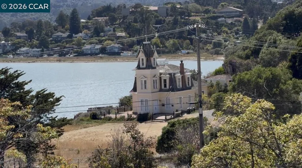 34 Andrew Dr #131 Tiburon, CA 94920