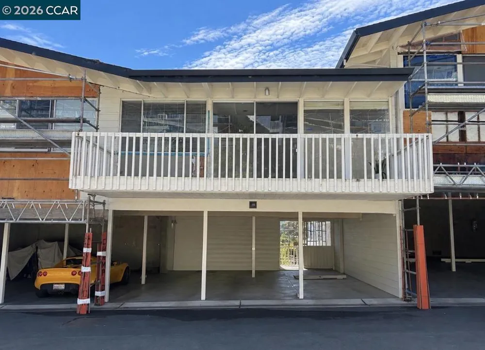 34 Andrew Dr #131 Tiburon, CA 94920