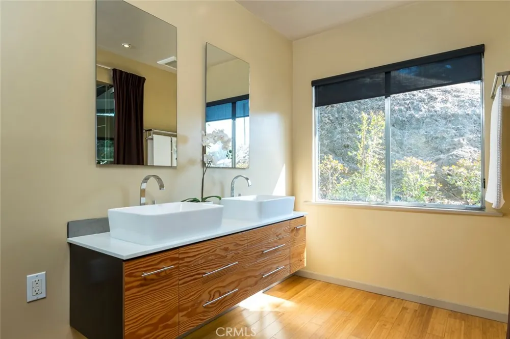 2770 Mira Vista Drive Glendale, CA 91208