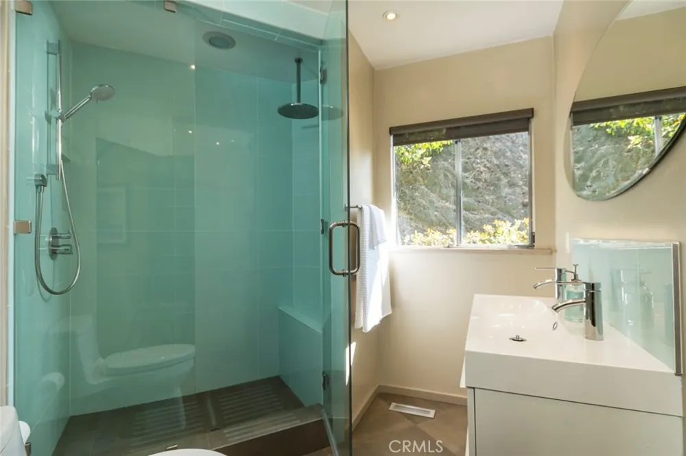 2770 Mira Vista Drive Glendale, CA 91208