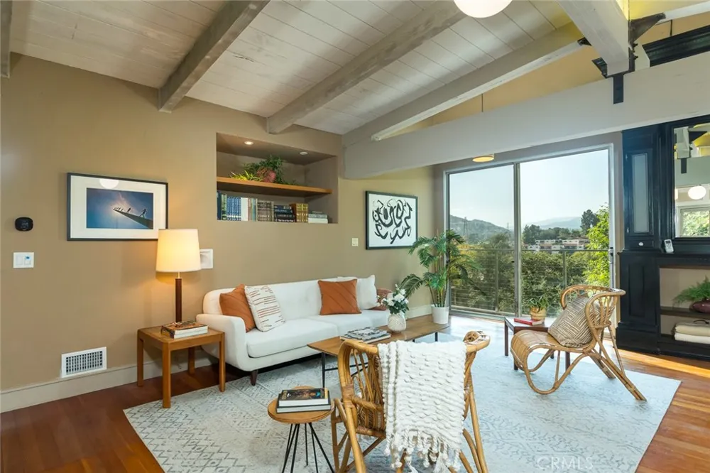 2770 Mira Vista Drive Glendale, CA 91208
