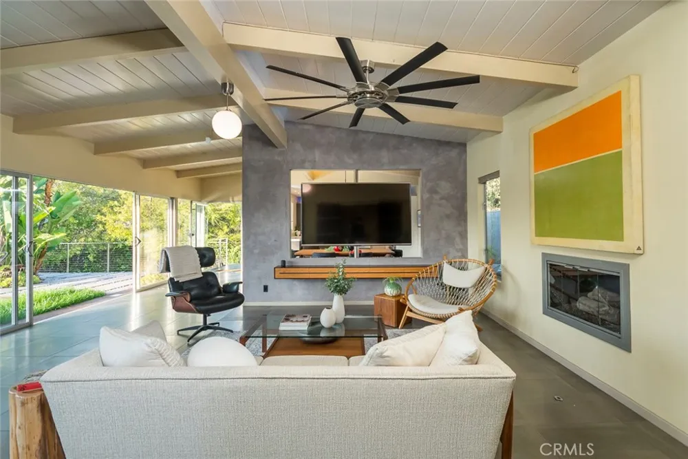2770 Mira Vista Drive Glendale, CA 91208