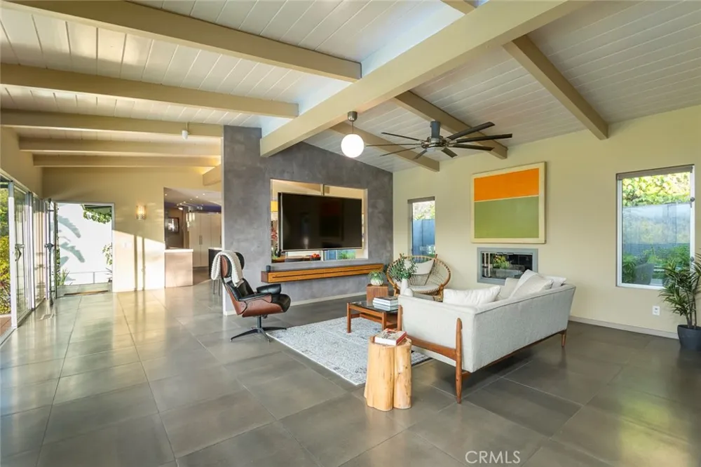 2770 Mira Vista Drive Glendale, CA 91208