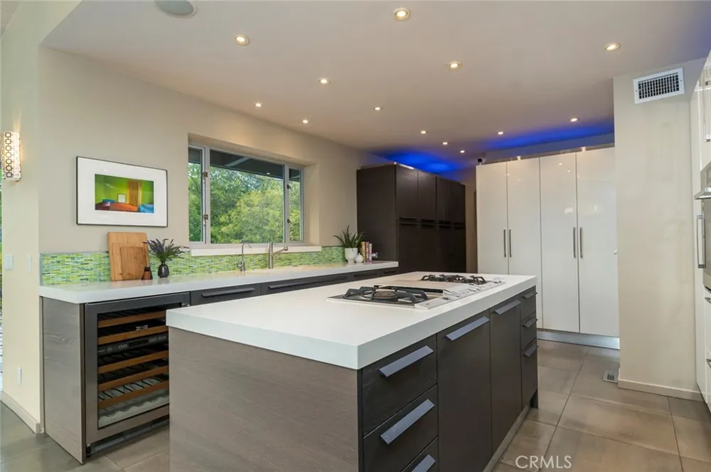 2770 Mira Vista Drive Glendale, CA 91208