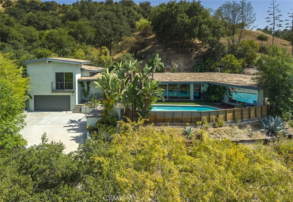 2770 Mira Vista Drive Glendale, CA 91208