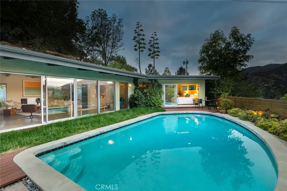 2770 Mira Vista Drive Glendale, CA 91208
