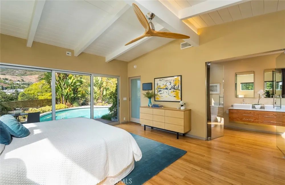 2770 Mira Vista Drive Glendale, CA 91208