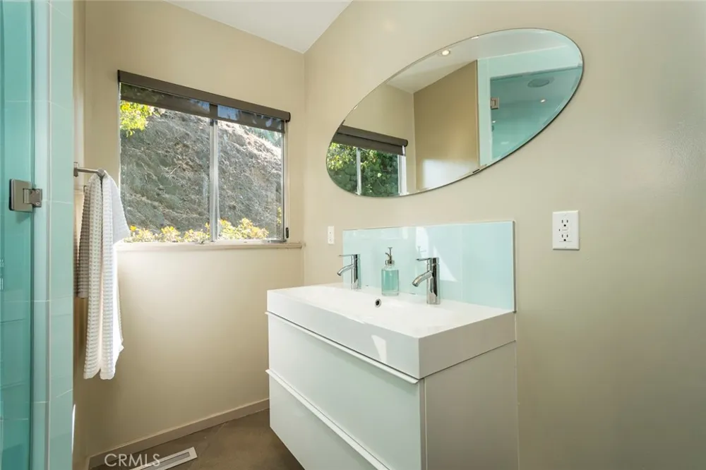 2770 Mira Vista Drive Glendale, CA 91208