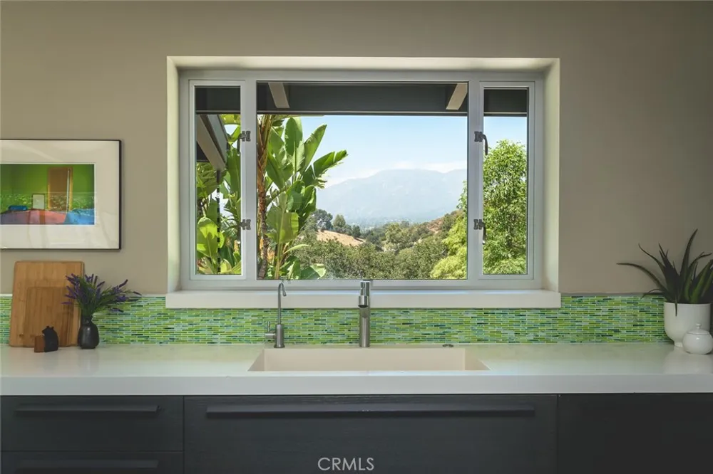 2770 Mira Vista Drive Glendale, CA 91208