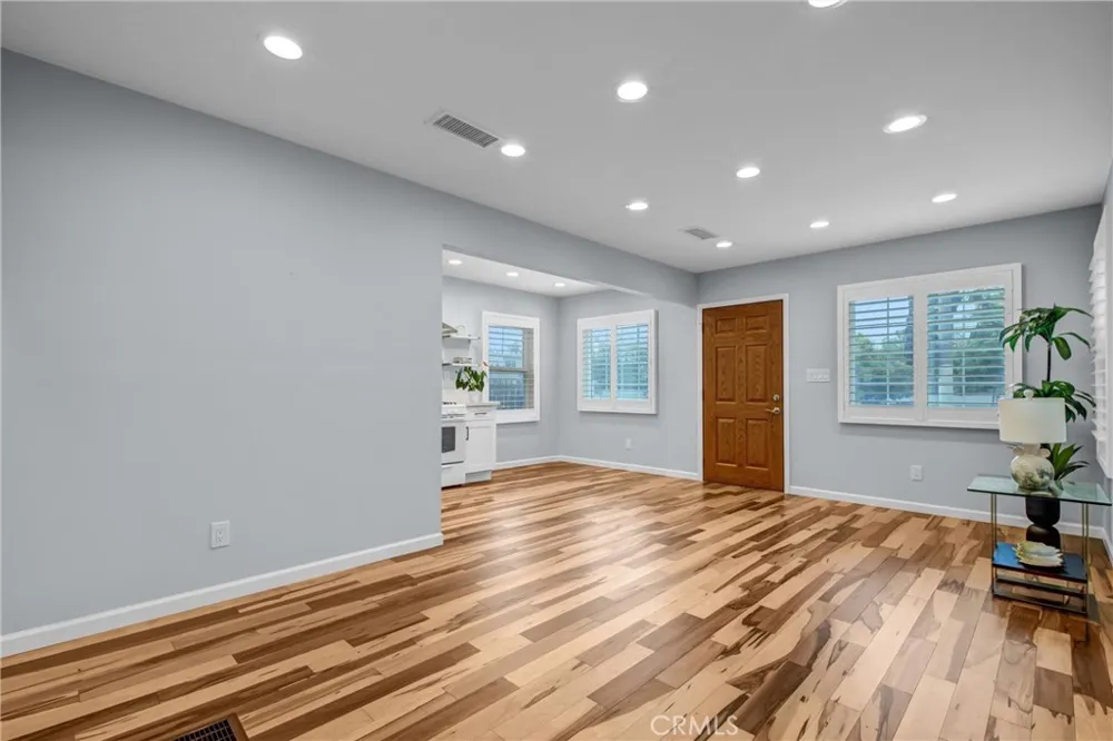8911 Cattaraugus Los Angeles, CA 90034