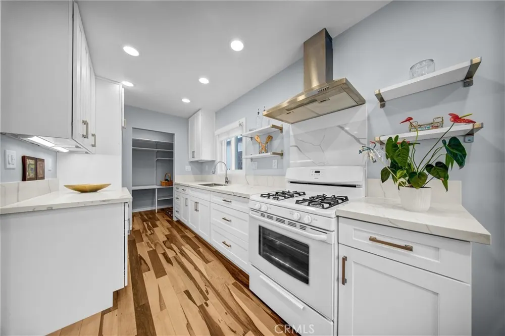 8911 Cattaraugus Los Angeles, CA 90034