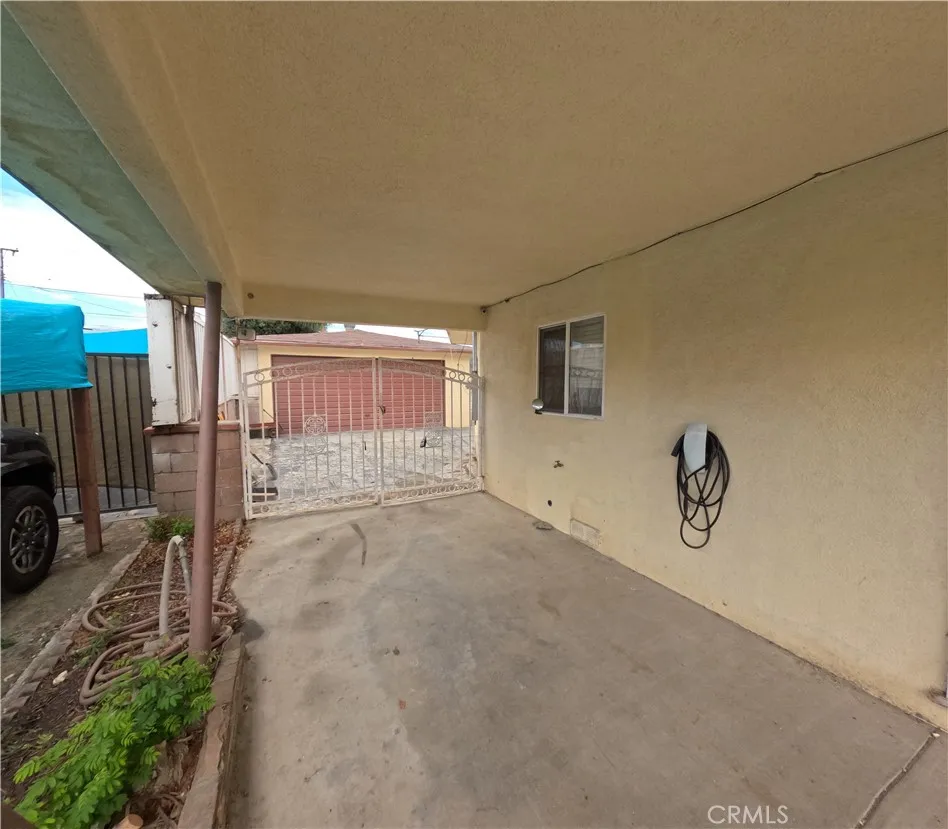 255 W La Verne Pomona, CA 91767
