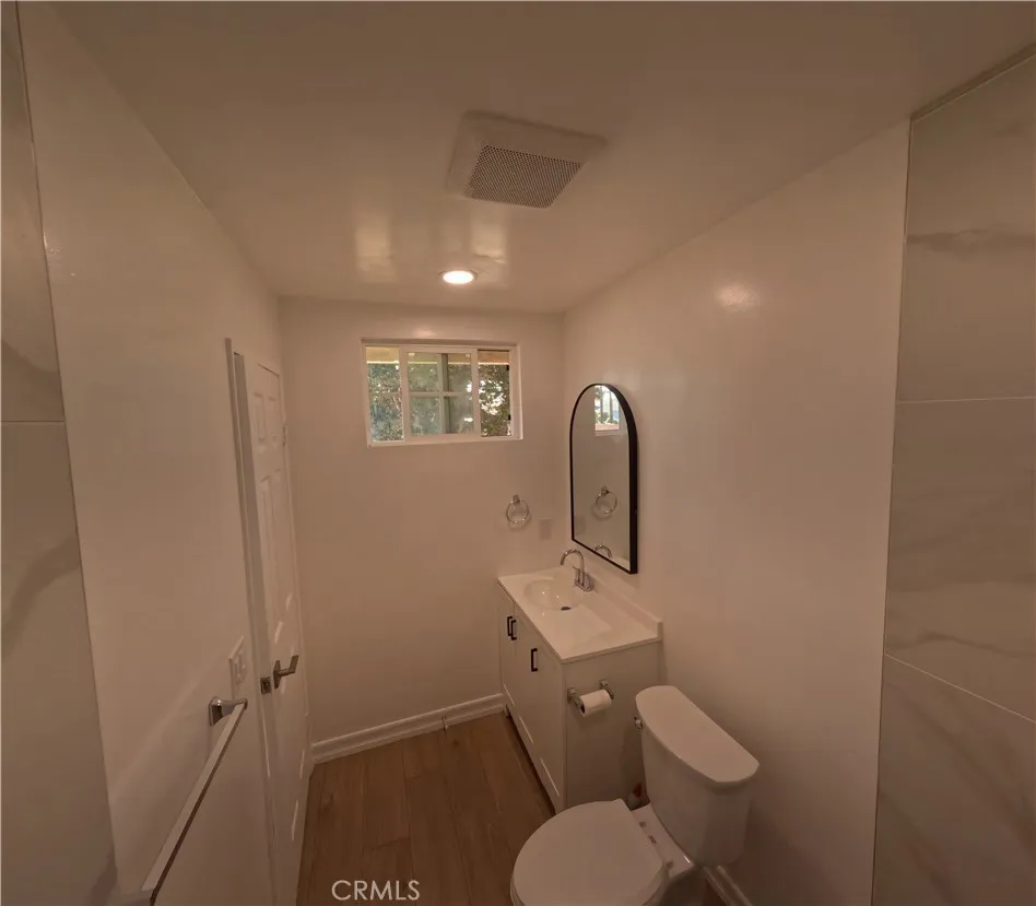 255 W La Verne Pomona, CA 91767