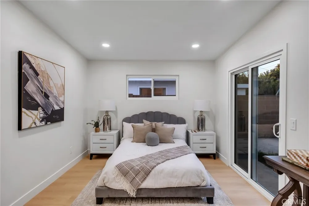 2325 S Shelton Santa Ana, CA 92707