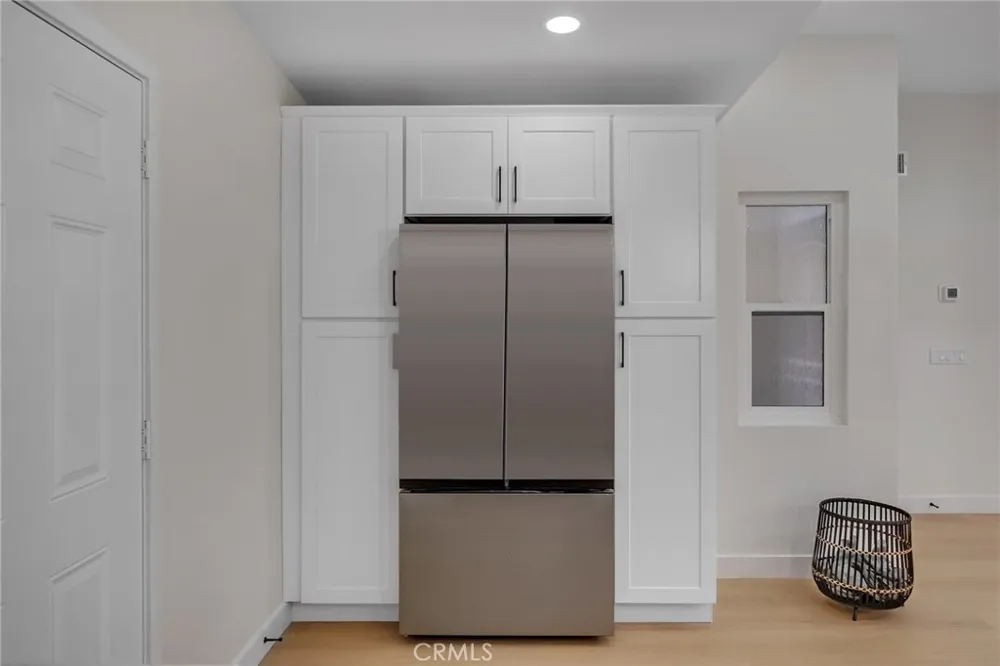 2325 S Shelton Santa Ana, CA 92707