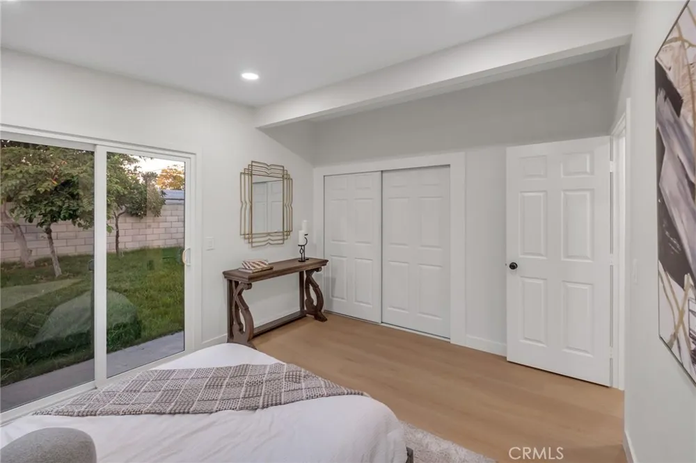 2325 S Shelton Santa Ana, CA 92707
