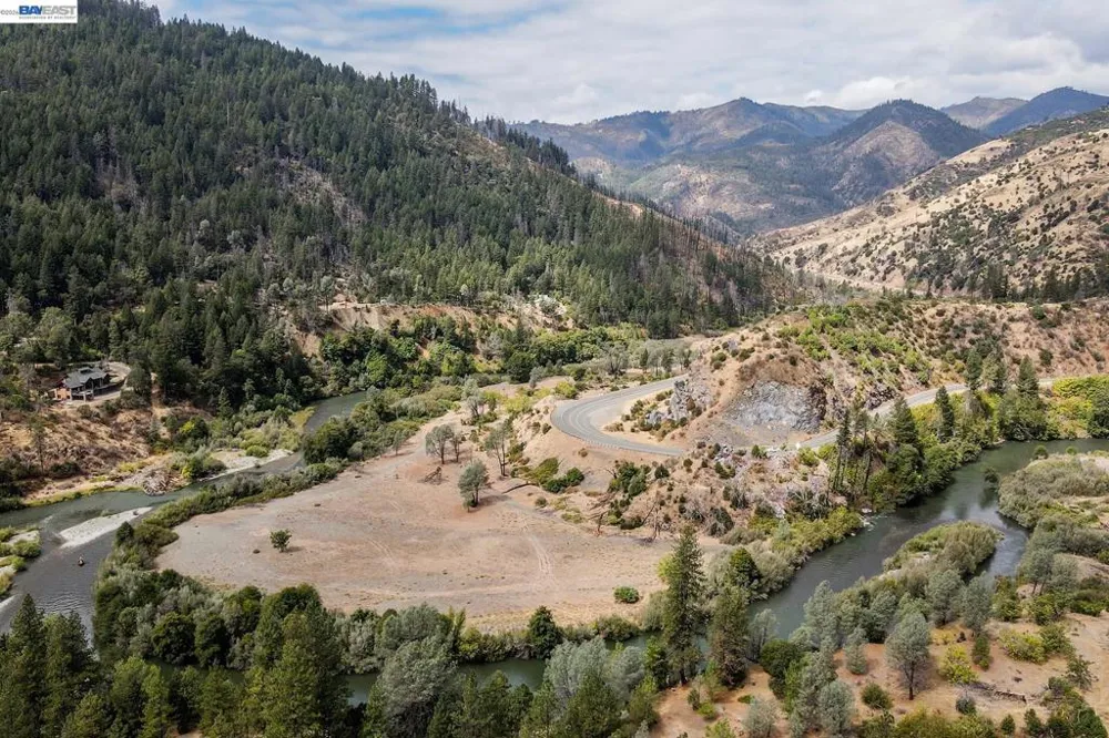 2130 Wintu Pass Rd. Junction City, CA 96048