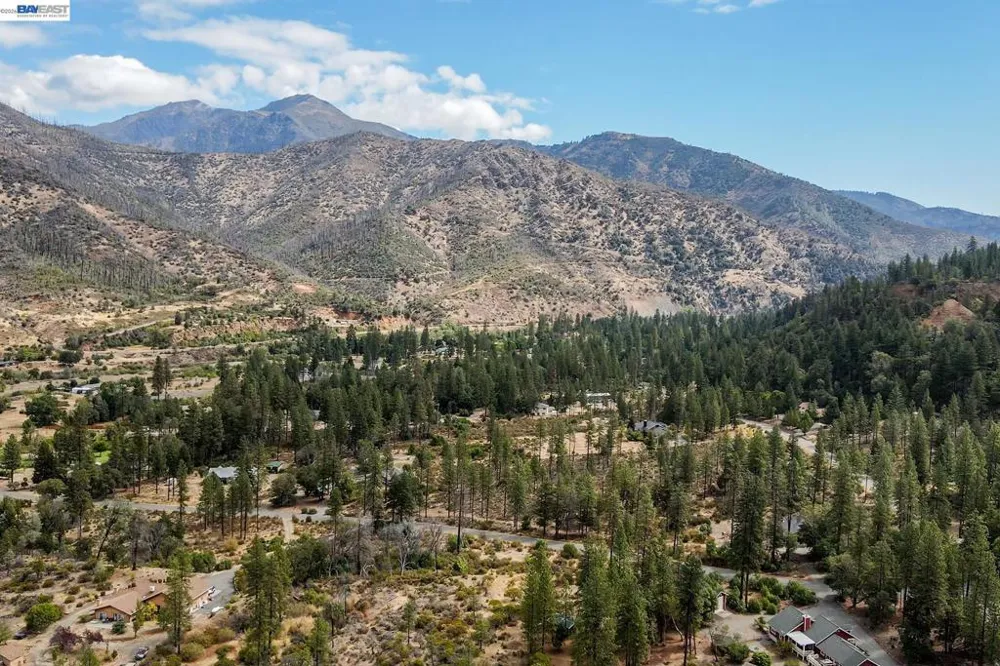 2130 Wintu Pass Rd. Junction City, CA 96048
