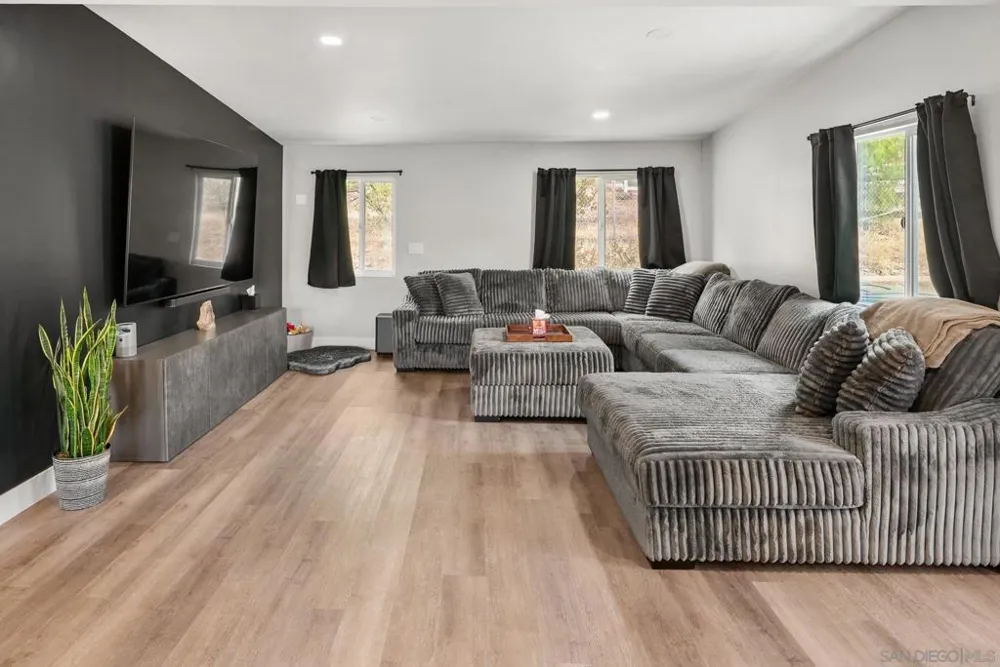 14430 Rios Canyon Rd El Cajon, CA 92021