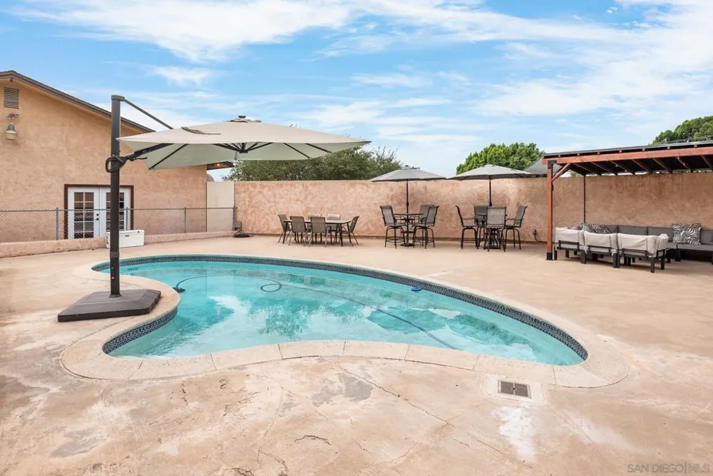 14430 Rios Canyon Rd El Cajon, CA 92021