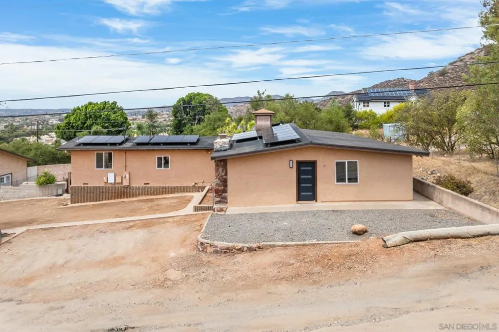 14430 Rios Canyon Rd El Cajon, CA 92021