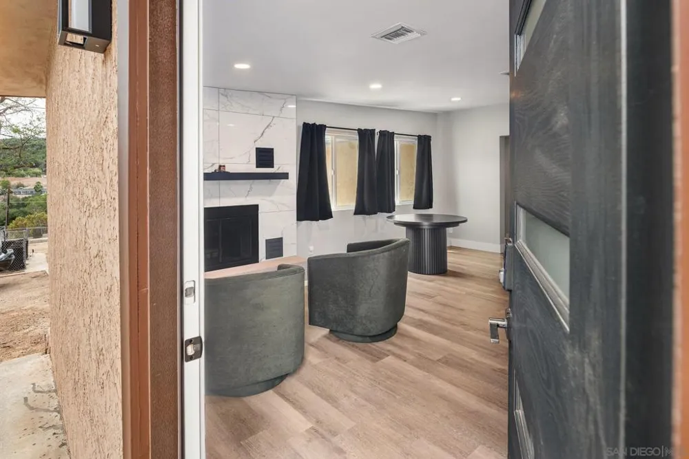 14430 Rios Canyon Rd El Cajon, CA 92021