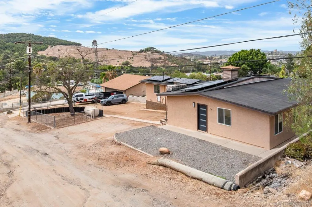 14430 Rios Canyon Rd El Cajon, CA 92021