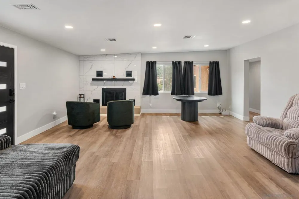 14430 Rios Canyon Rd El Cajon, CA 92021