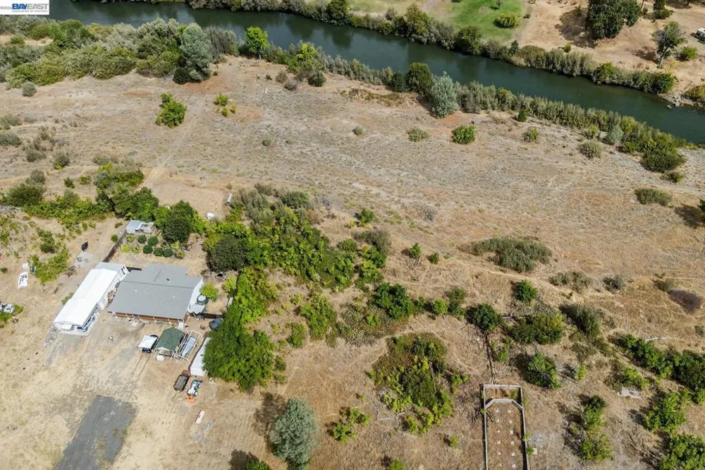 303 Bear Springs Rd. Junction City, CA 96048