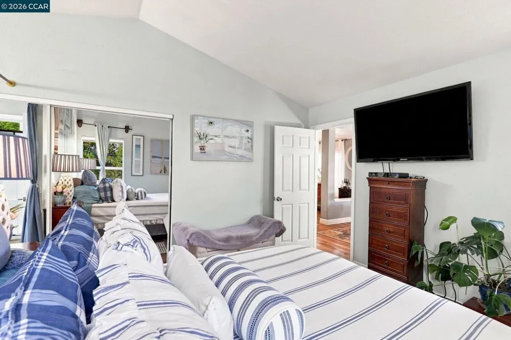 25 Sparrow Hawk Ct. Oakley, CA 94561