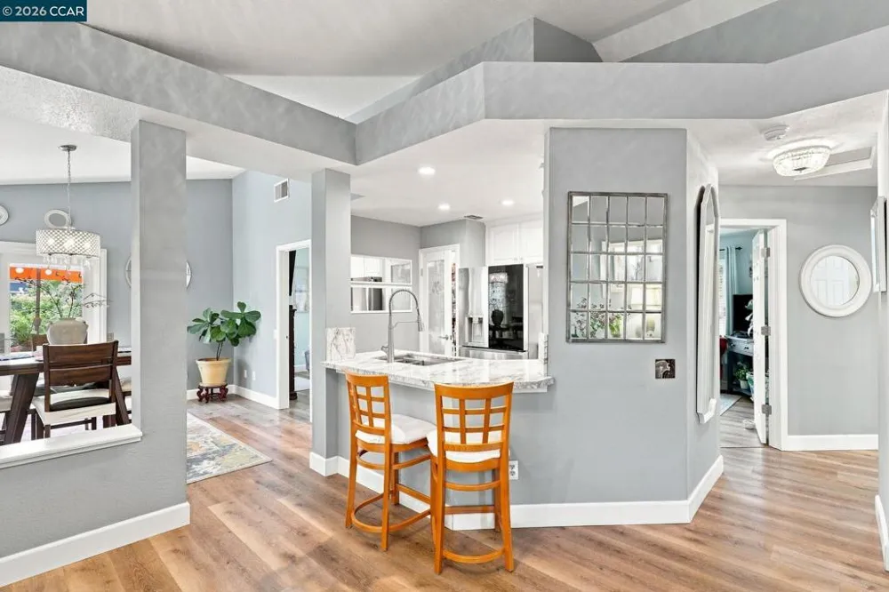 25 Sparrow Hawk Ct. Oakley, CA 94561