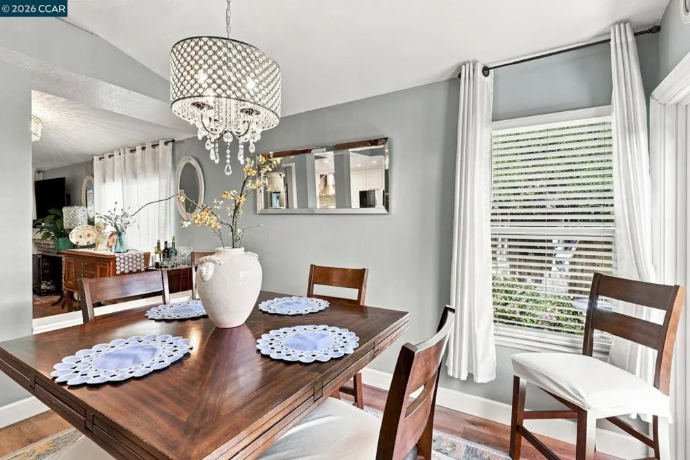 25 Sparrow Hawk Ct. Oakley, CA 94561