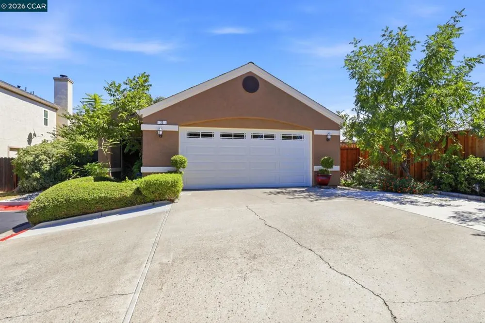 25 Sparrow Hawk Ct. Oakley, CA 94561